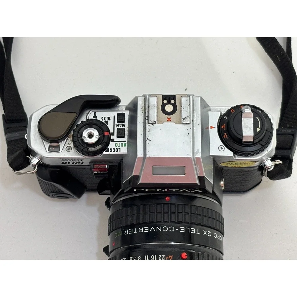 Pentax Program Plus 35mm SLR Camera With Zoom 28-80mm f/3.5-4.5 Lens Vintage 90s